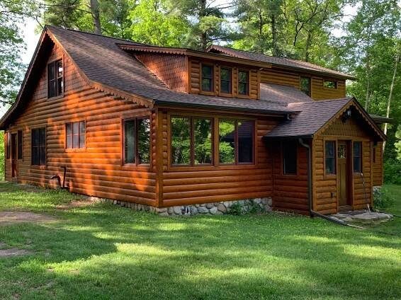 Log Cabin – MN - Lifetime Staining and Log Restoration