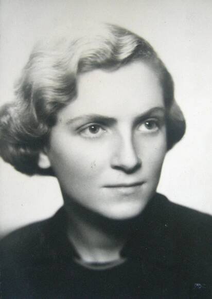 Mariana Hovorková (1932 - 2021)