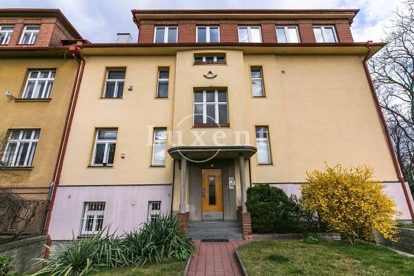 Prodej bytu 5+1/L, 177 m2, Praha 6 - Hradčany | Luxent