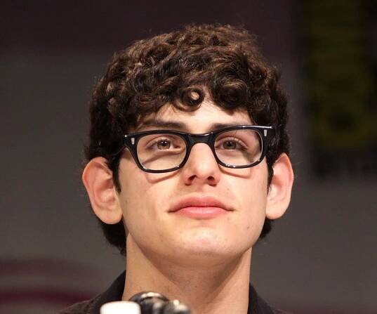 Matt Bennett Biography - Facts, Childhood, Family Life of Actor & Singer