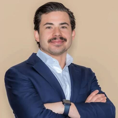 Julio César Santiago - STX Group