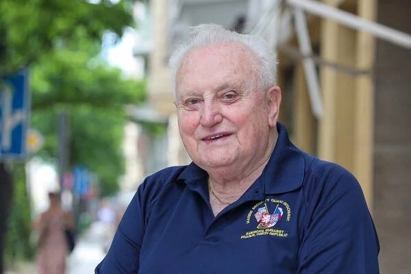 Emigrant Václav Kabourek (85) byl v Blesku: Žil jsem Hollywood, teď si užívám!