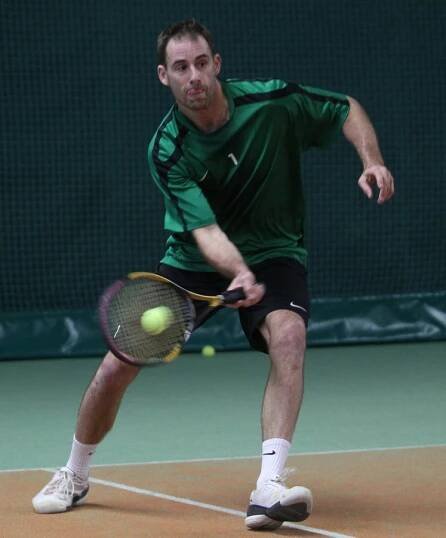 Fotbalisté Baumitu si vyzkoušeli tenis v hale