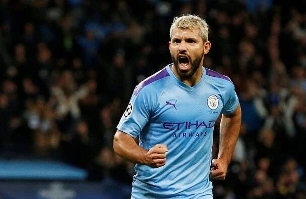 Real má v Lize mistrů první výhru! Pětigólové výprasky nadělovaly PSG, City i Tottenham