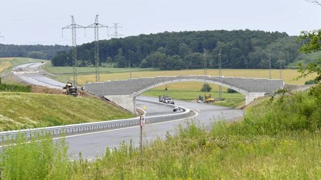 České Budějovice chtějí, aby se po dálničním obchvatu jezdilo zadarmo. Ministerstvo to ale odmítá | České Budějovice