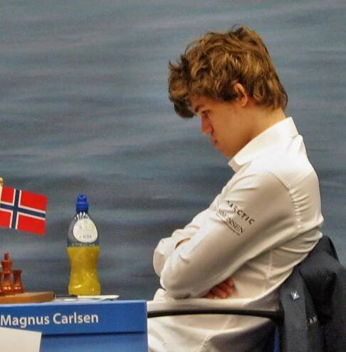 Soubor:MCarlsen11.jpg – Wikipedie