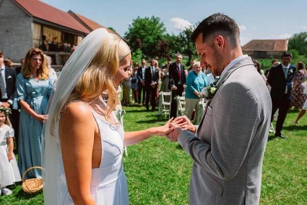 Svatba Statek Šemíkovice - svatební den Silvie a Davida — Fotograf Pavel RybníčekSvatební a rodinný fotograf z Vysočiny