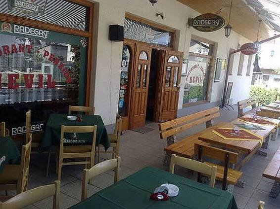 Restaurant a Penzión Hevil Hlučín | Apetee