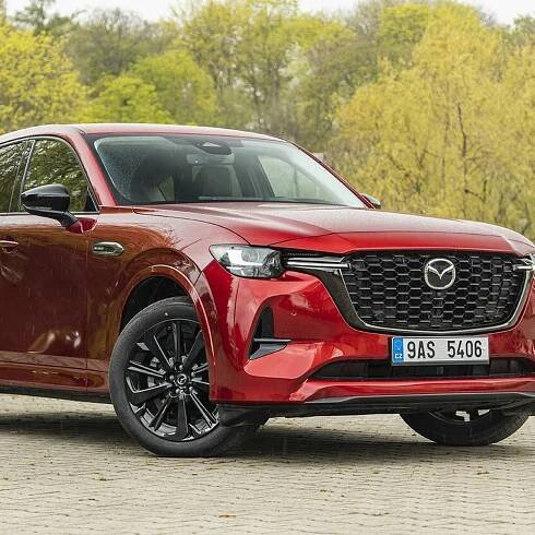 Mazda CX-60 se dočkala upraveného podvozku. Konečně bude komfortnější