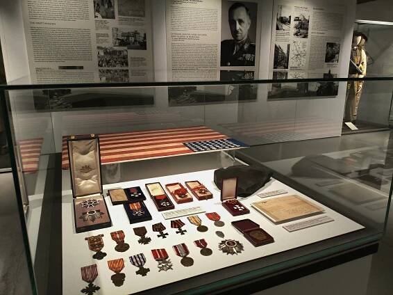Žižkovské muzeum zve na cestu časem. Barikáda připomíná Pražské povstání