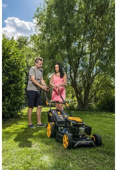 Benzínová sekačka Riwall PRO RPM 5355, 4v1 s pojezdem