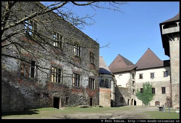 Lipnice nad Sázavou – fotografie / hrady-zriceniny.cz