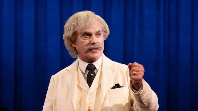 Theater Richard Thomas