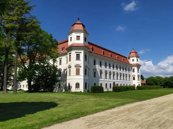 Holešov (zámek)