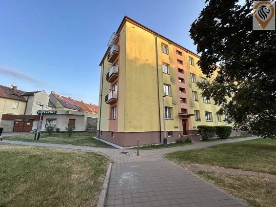 Pronájem bytu 2+1 s balkonem a sklepem | Reality.iDNES.cz 