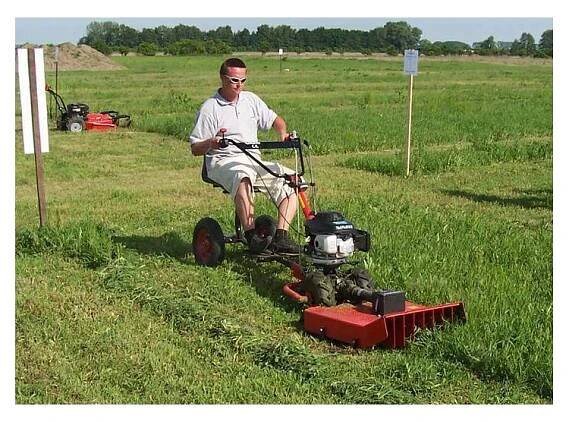 Malotraktor VARI TERRA I + mulčovač Tajfun 52