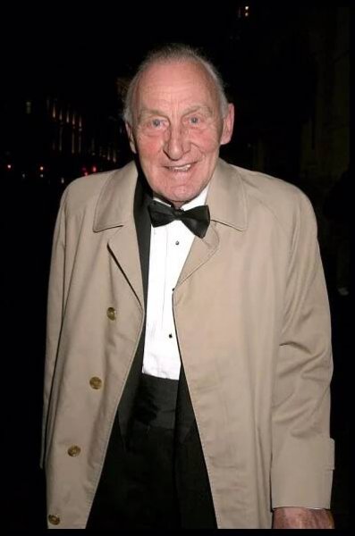 FOTO: Geoffrey Bayldon se narodil 7. ledna 1924. – stránka 7