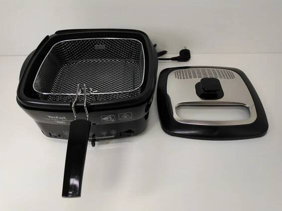 Fritéza TEFAL FR491870 Versalio 7v1 Black 1790 Kč