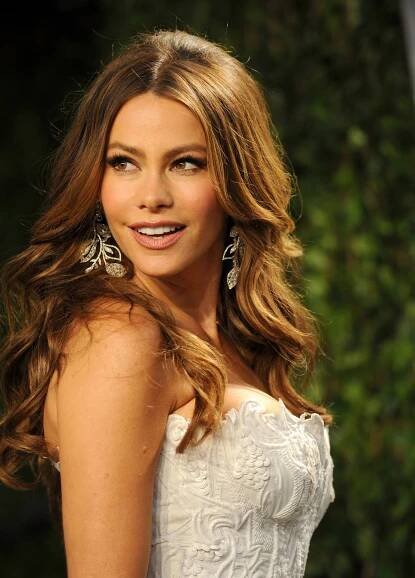 Sofia Vergara radiates beauty in elegant attire Wallpaper
