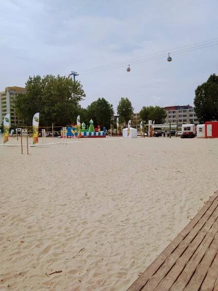 Pláž a kolonáda Mamaia – Dovolená v Rumunsku s CK KM