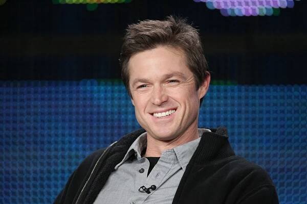 24 Astounding Facts About Eric Close