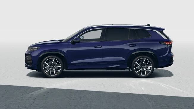 | Volkswagen Tayron R-Line (příplatkový lak Violet +14.000 Kč) Zdroj: Volkswagen