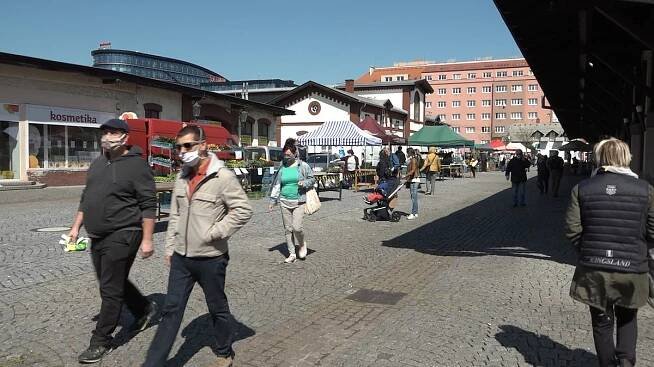 Pražská tržnice otevřela po měsíci farmářský trh - Novinky