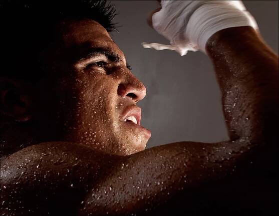 Victor Ortiz_01