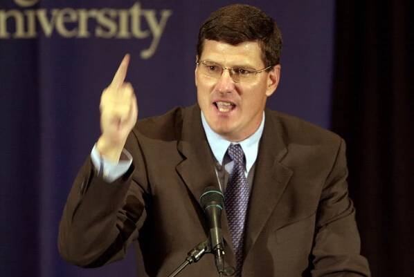 Scott Ritter Claims State Department Seized His Passport