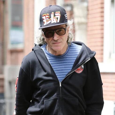 Daniel Day-Lewis is dressing like Timothée Chalamet
