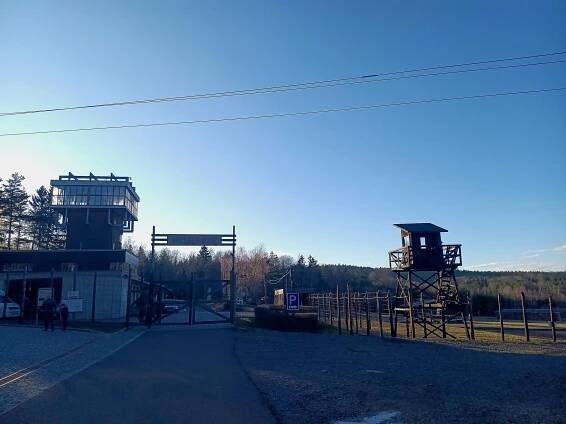 Památník Vojna Lešetice foto 5