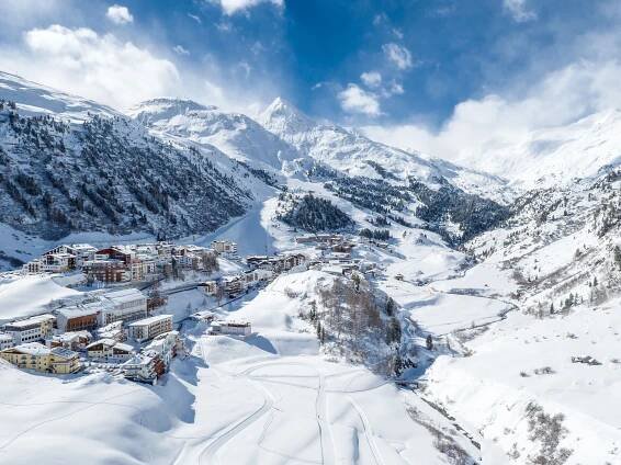 Zimní dovolená v Obergurglu (c) Alexander Lohmann Ötztal Tourismus