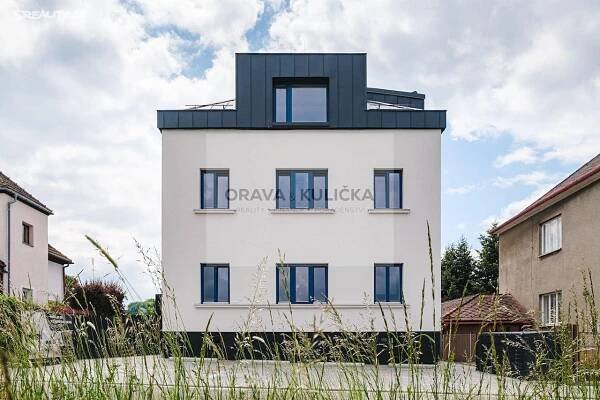 Pronájem bytu 2+kk 68 m² (Podkrovní), Jungmannova, Hranice - Hranice I-Město
