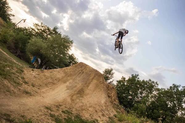 JUNKRIDE DIRTY JAM 2019 / Fotoreport + Video - JUNKRIDE Freestyle BMX shop, park, crew and more since 2010