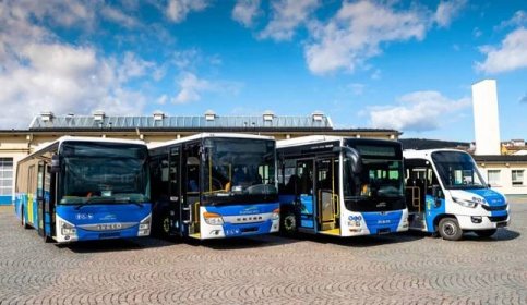 Jízdné v osobních vlacích a linkových autobusech nezdraží příští rok Plzeňský kraj