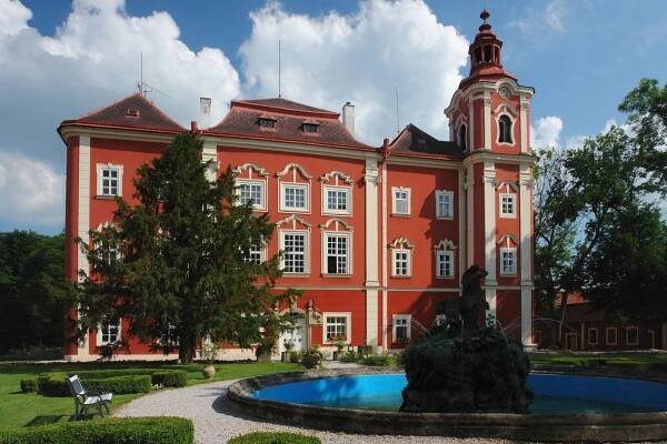 Výlet do minulosti - středověký hotel a krčma Dětenice - Instinkt