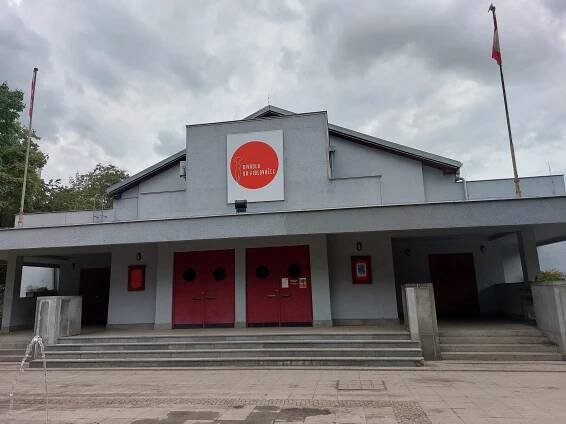 Fotogalerie • Divadlo Na Fidlovačce (Theater) • Mapy.com