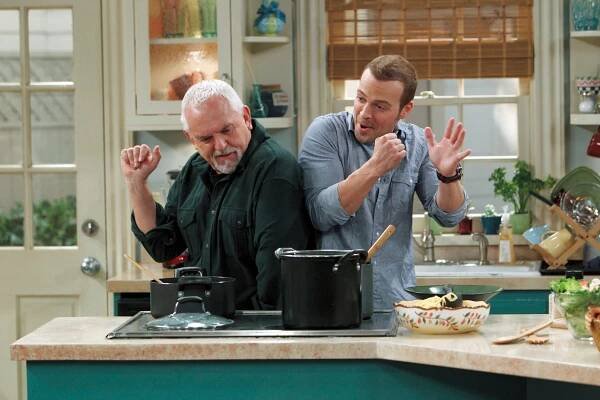Melissa a Joey - Rozdělený dům - Z filmu - John Ratzenberger, Joey Lawrence