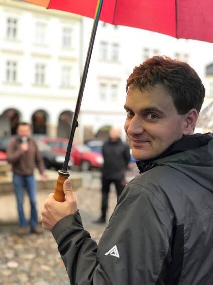 Martin Hanousek na svou funkci náměstka zatím nerezignoval. Nechci dát možnost vzniku nové koalice s komunisty, tvrdí
