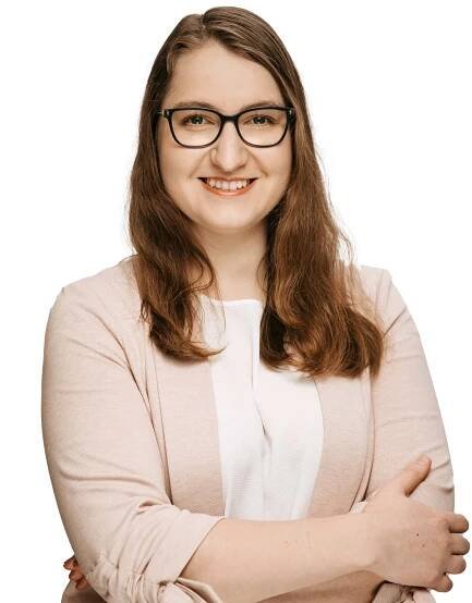 Karoliina_taustata1-2