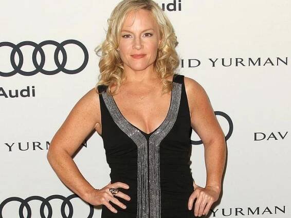 Rachael Harris fotka