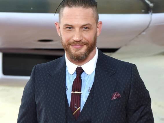 Tom Hardy Got Dressed for the Dunkirk Premiere in the Most Tom Hardy Way