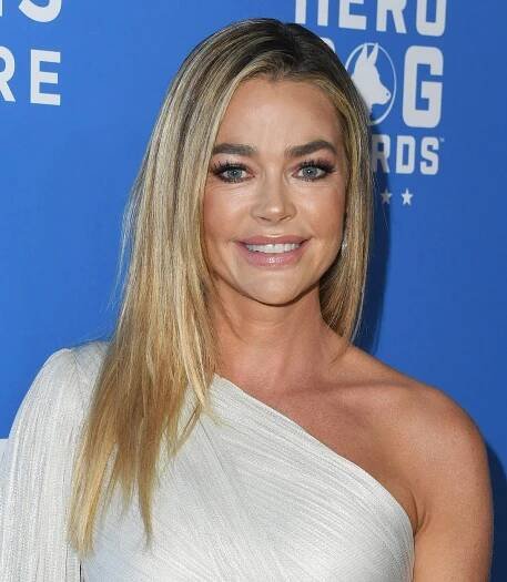 Denise Richards ve světlech reflektorů: Co se jí stalo s obličejem? ptají se fanoušci