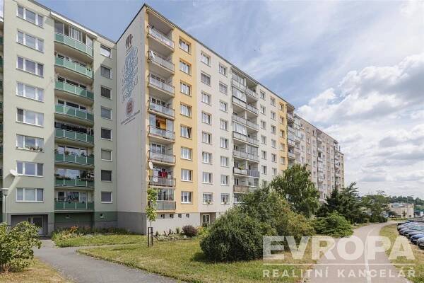 Prodej prostorného bytu 3+1 s lodžií a krásným výhledem na Plzeň