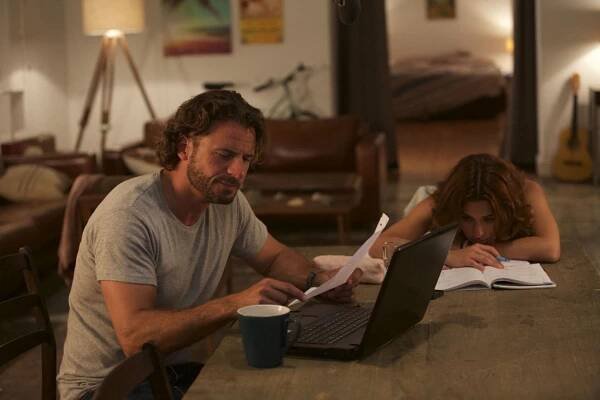 Super-Dad - Z filmu - Stephan Luca, Gizem Emre