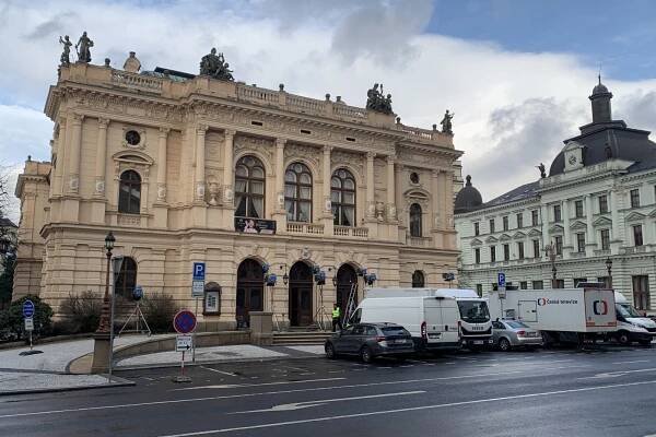 VIDEO: Bedřich Smetana zavítal do libereckého divadla. Natáčí o něm film
