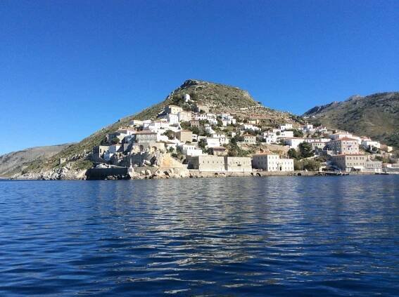 Hydra Harbour on Hydra Island Greece, what to expect of Hydra harbor. Copyright Kelsey Edwards of HydraDirect.