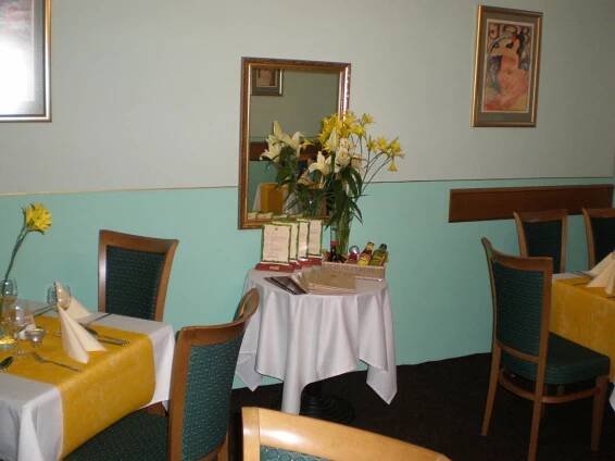 Radniční restaurace Frenštát pod Radhoštěm | Apetee