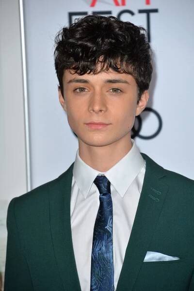 Top 20 Best Young Actors Under 25 Years Old