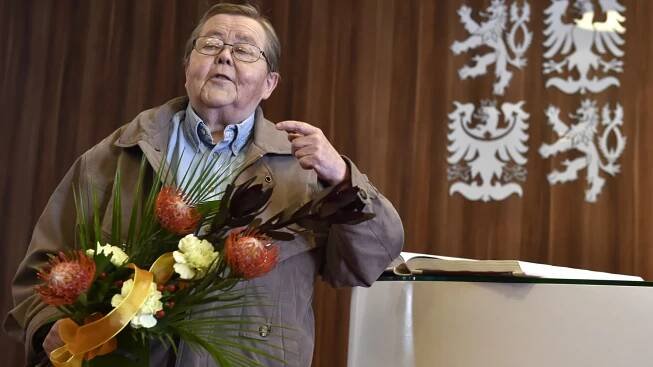 Ve věku 82 let zemřel novinář a signatář Charty 77 Jiří Hanák
